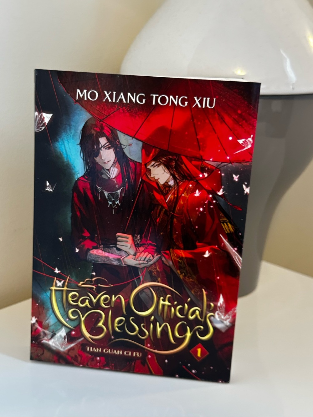 Heaven Official's Blessing Volume 1 - Red Cover